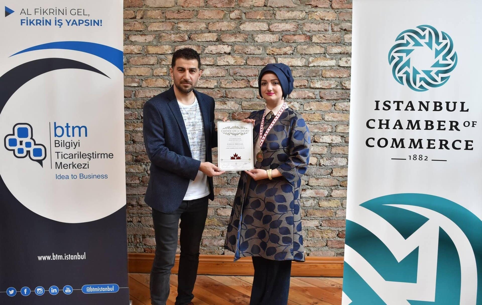 Mucit Girişimciye Kanada’da Altın Madalya