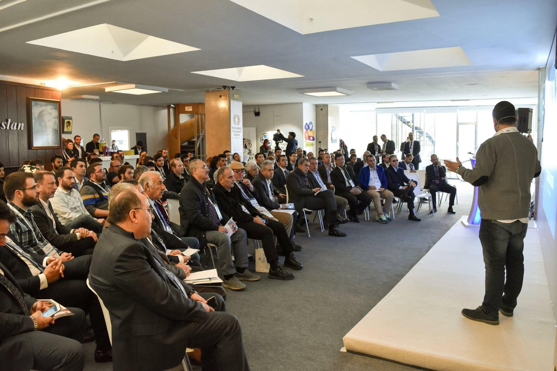 Yıldız Adayı Fikirler Sahnede!