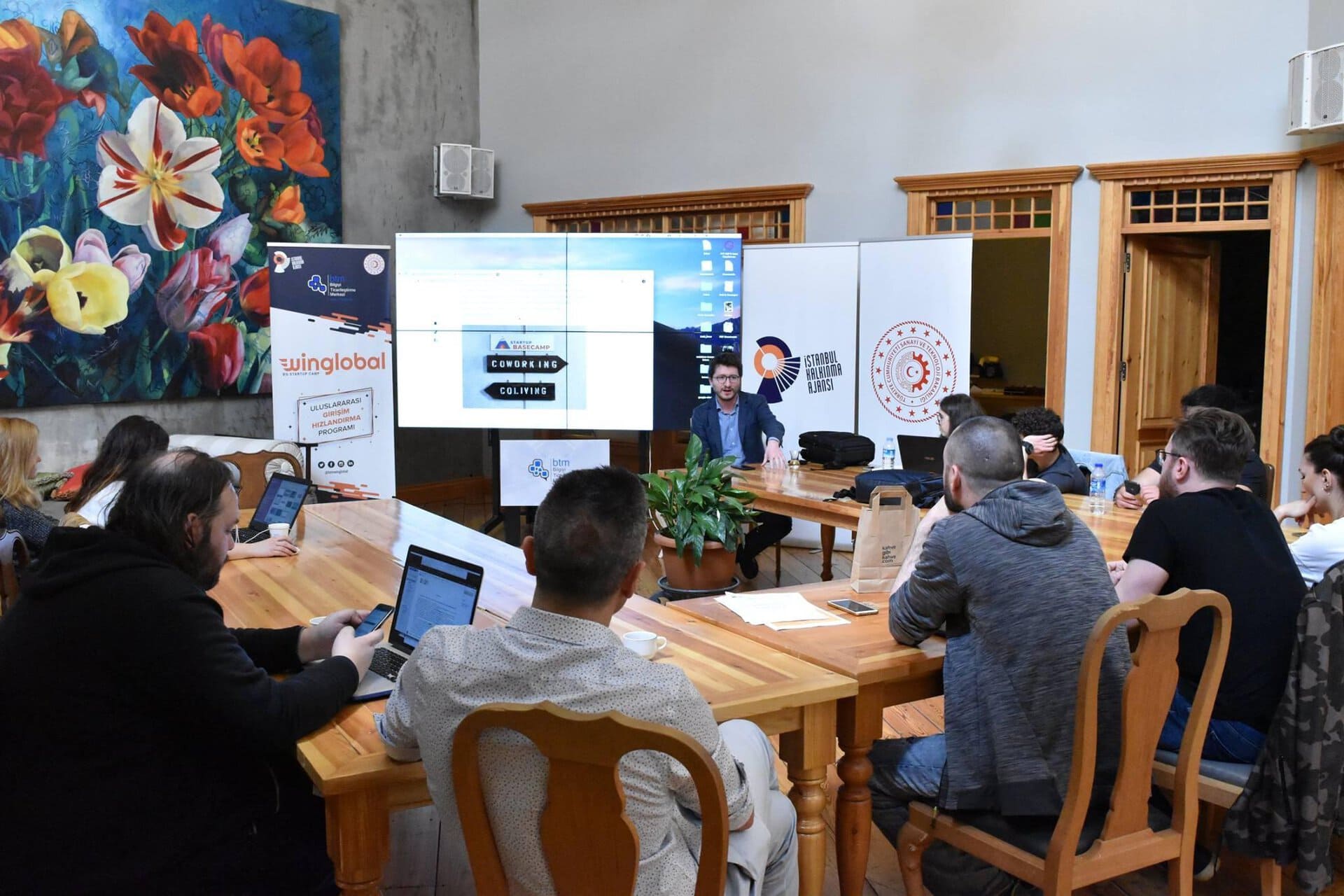 Winglobal Söyleşileri Başladı