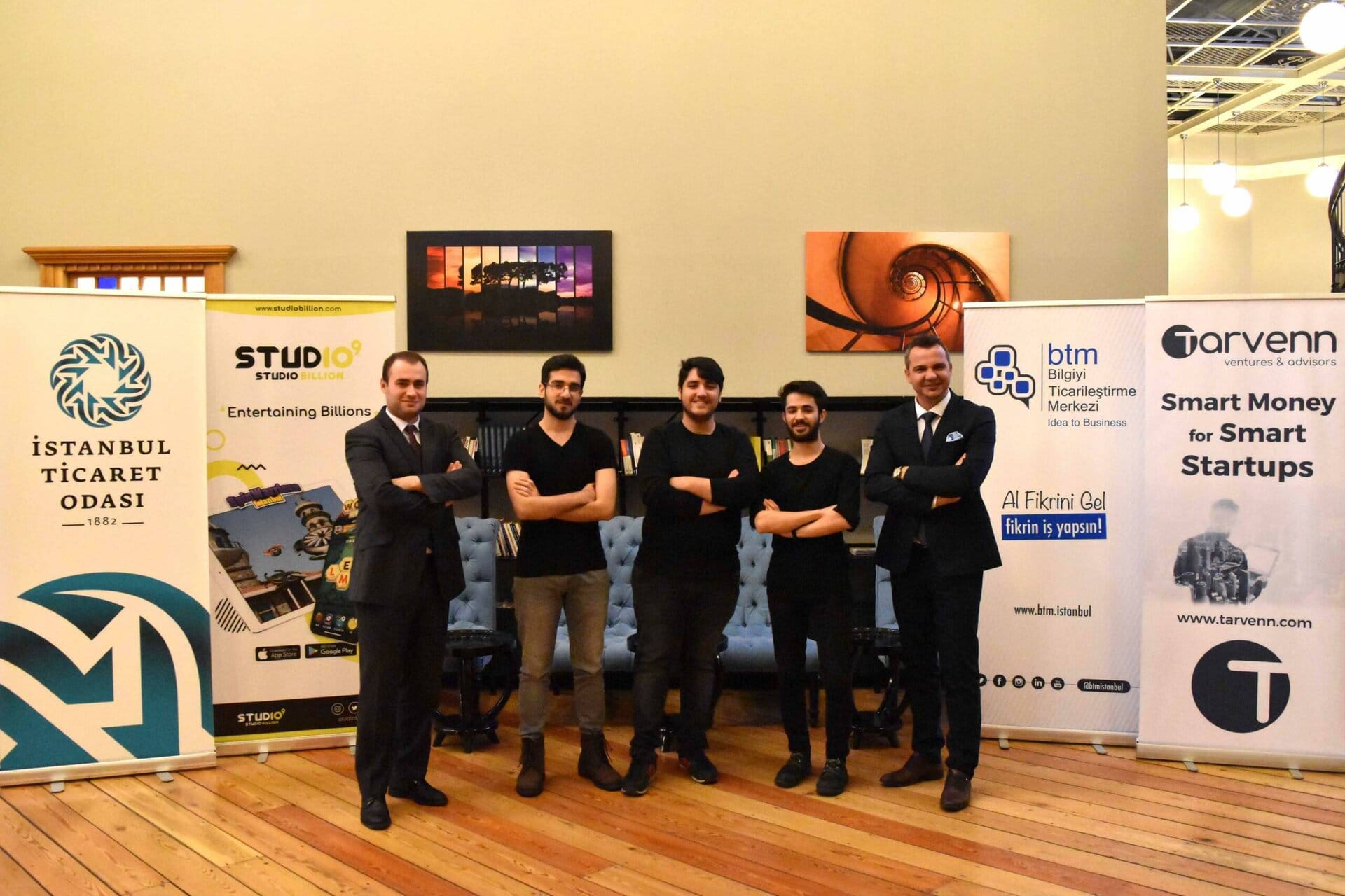 Studio Billion, Tarvenn